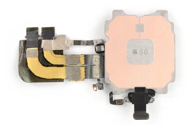 Характеристики Apple Watch Series 7. Скорее всего, в Apple Watch 7 стоит старый процессор. Фото.