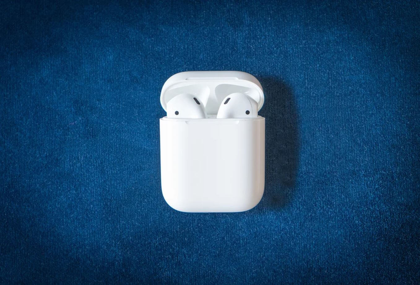 Собственный опыт: что больше всего бесит в AirPods. Фото.