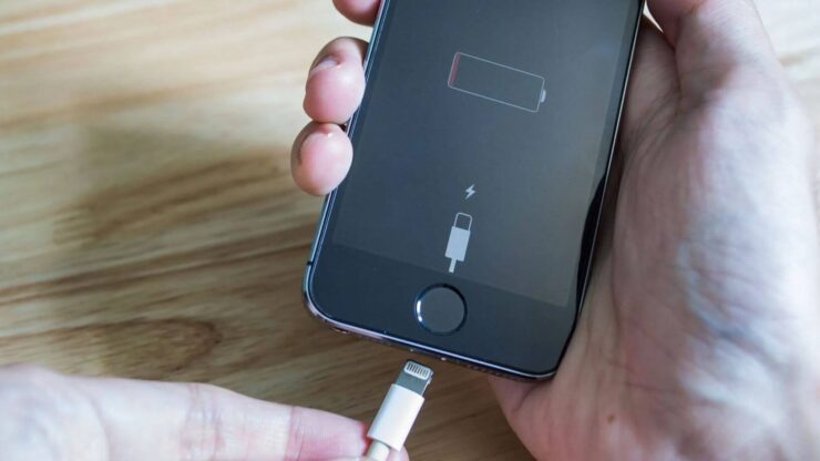 Автономность iOS 15. iPhone разряжается быстрее после обновления? Это классика. Фото.