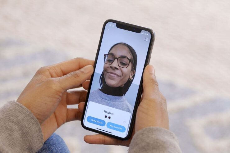 Face ID поможет пользователям, которые носят очки. Фото.