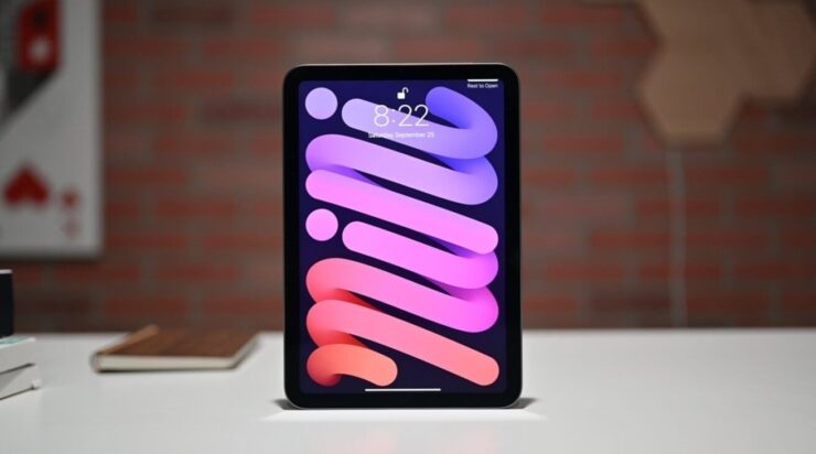 Новый iPad mini 6 не понравился пользователям из-за эффекта желейной прокрутки IPS-экрана. Фото.