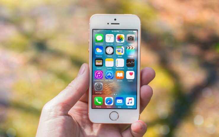 Срок службы дисплеев. Пожелтевший дисплей в iPhone SE — распространенная проблема. Фото.