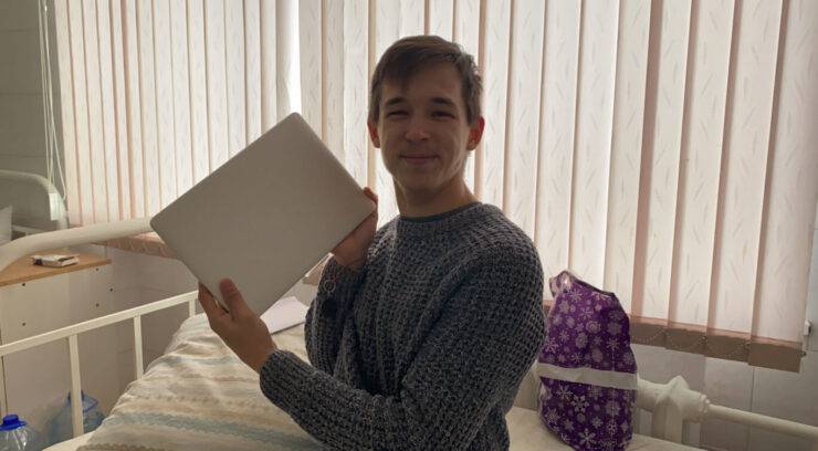 Я — счастливый обладатель новенького MacBook. Фото.