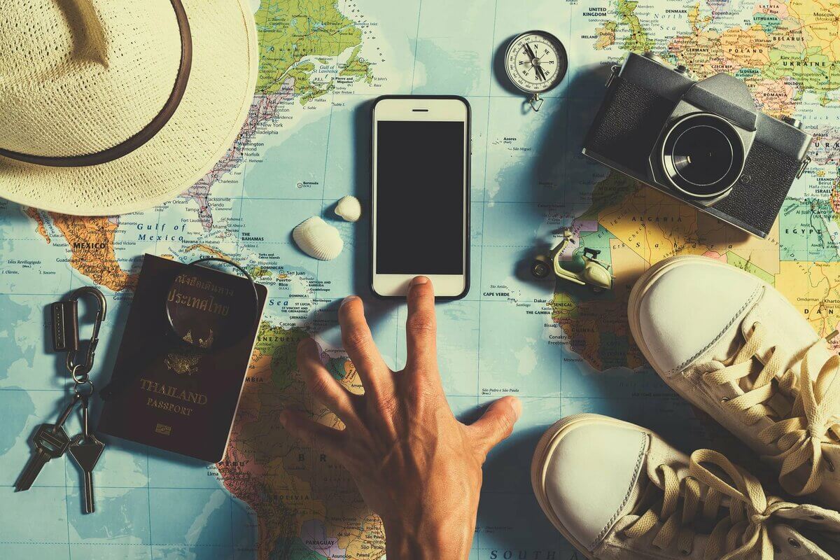 Виртуальная сим-карта на Айфон. Виртуальная сим-карта для путешествий поможет всегда оставаться на связи. Фото.