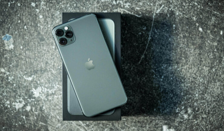 iPhone 11 Pro еще можно найти в продаже! Фото.