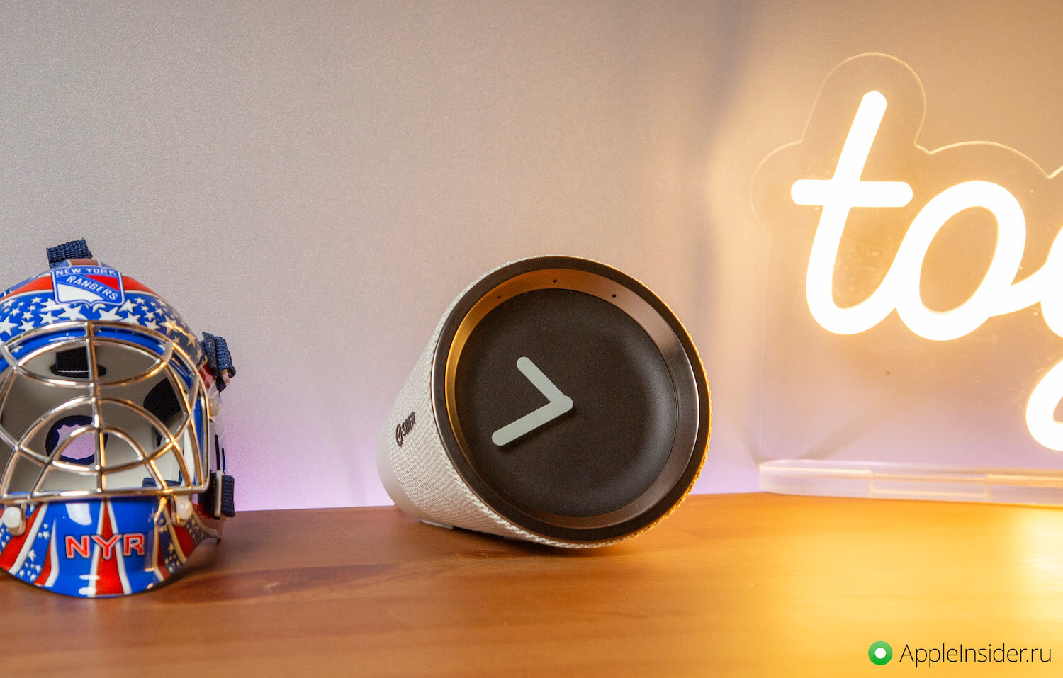 Обзор SberBox Time. Минималистично, но время видно. Правда, ночью стрелки не светятся. Обзор SberBox Time. Минималистично, но время видно. Правда, ночью стрелки не светятся. Фото.