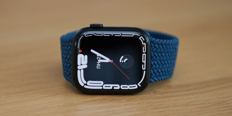 Apple Watch SE 2022. Не ходите далеко за дизайном Apple Watch. Думаю, что он будет предельно похож на 7-ю модель. Фото.