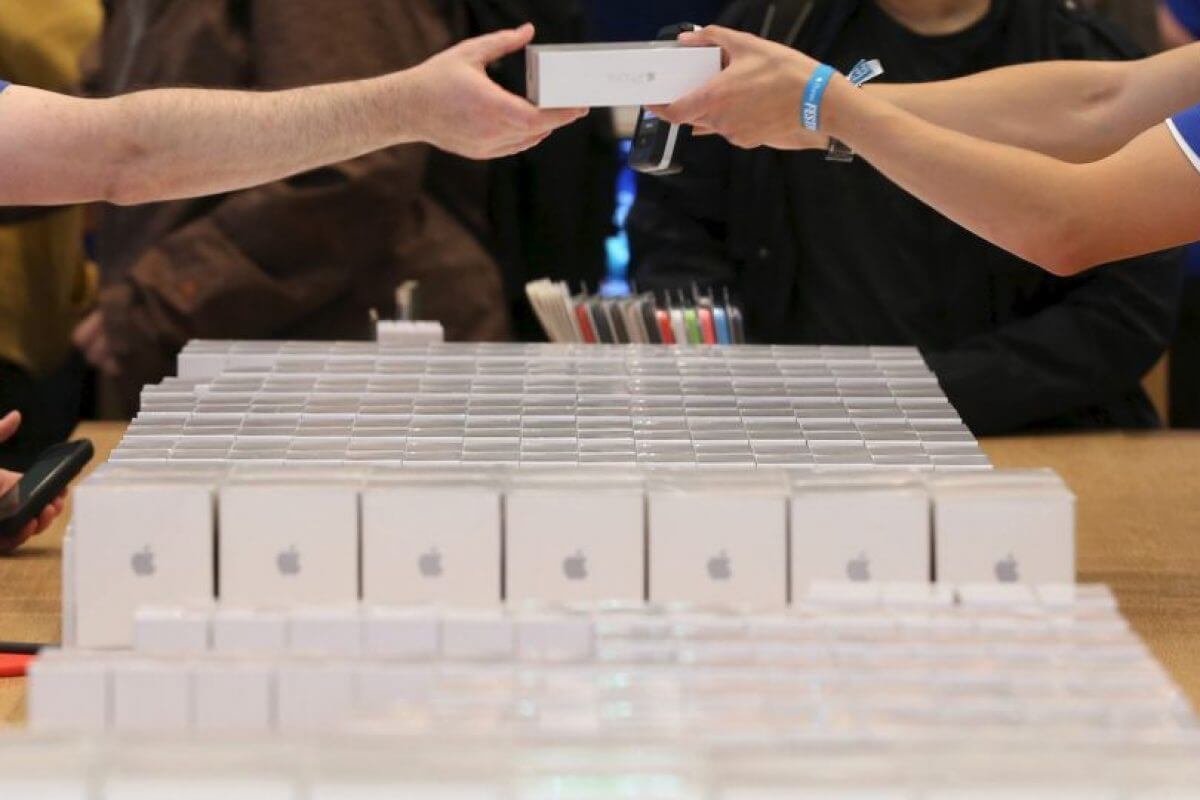 iPhone, которые точно не стоит покупать в 2022 году. Фото.