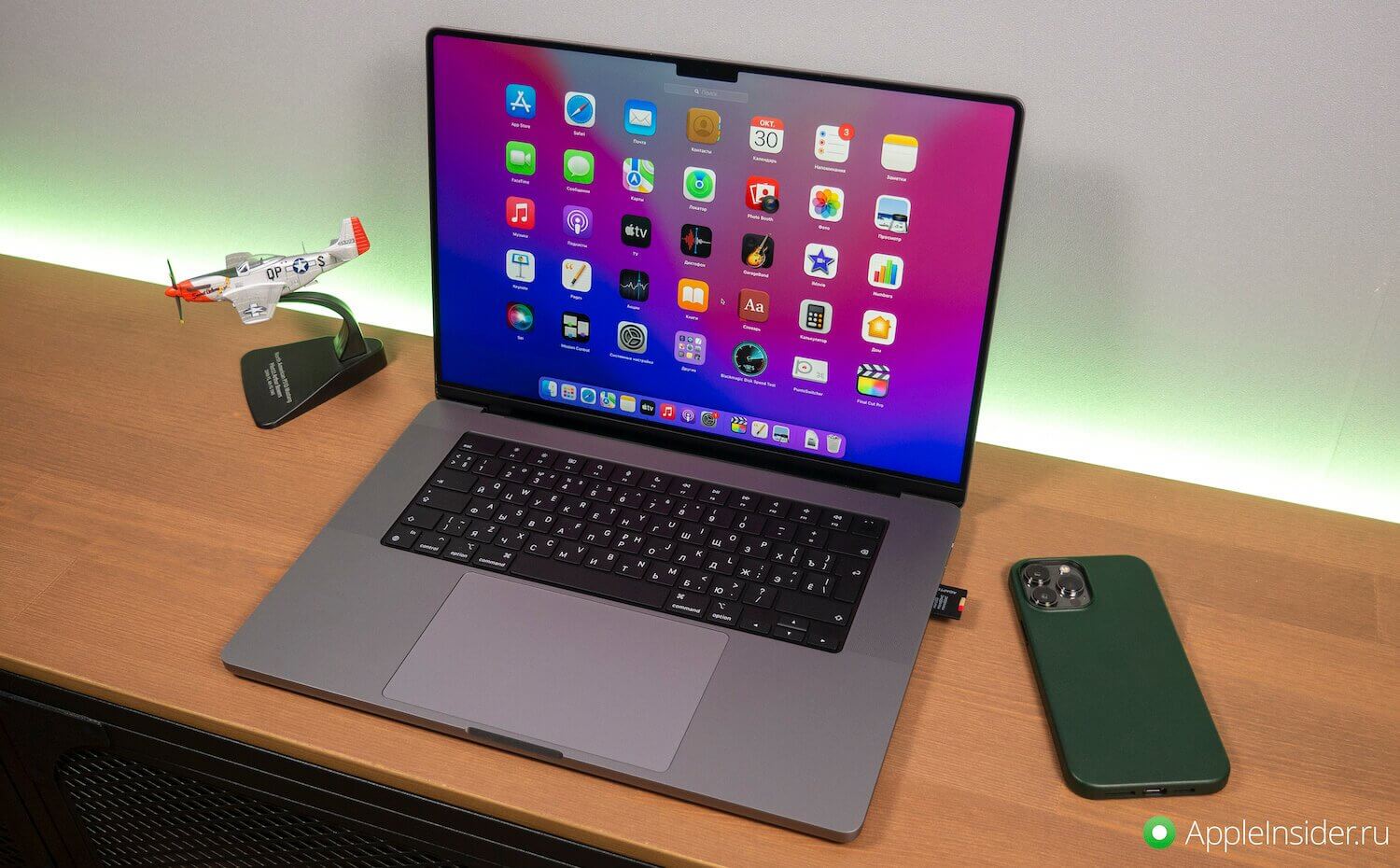 Лучший ноутбук для профессионалов. Вот он! Фото.