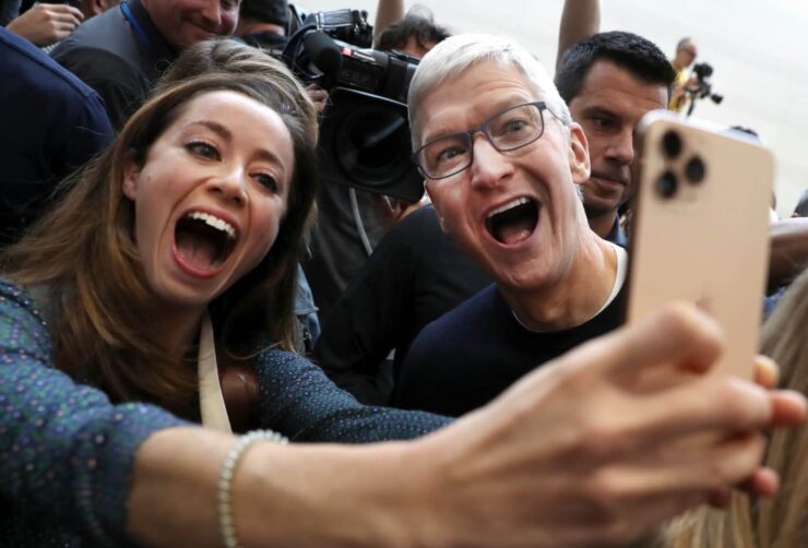 Разбираемся, за счет чего iPhone узнают все. Фото.