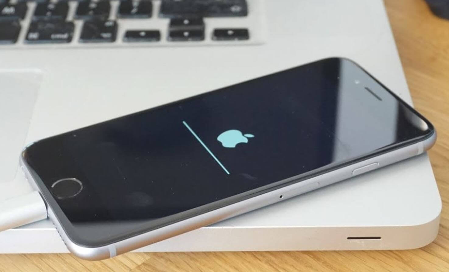 Любое обновление iOS сопряжено с рисками и похоже на лотерею. Фото.