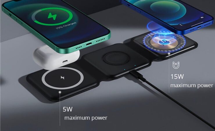 Зарядка Apple 3 в 1. Зарядка 3 в 1, которая отлично подойдет для путешествий. Фото.