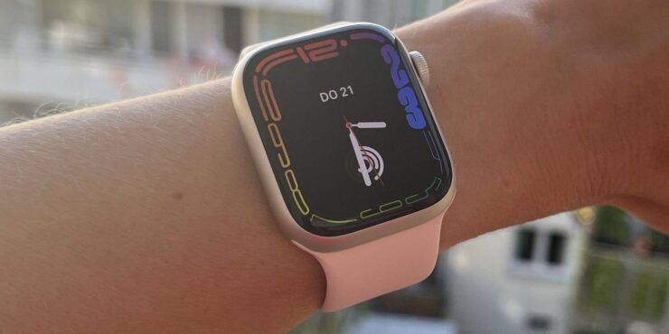 Apple Watch 7 — крутое устройство. Но нового здесь не так много, как хотелось бы. Фото.