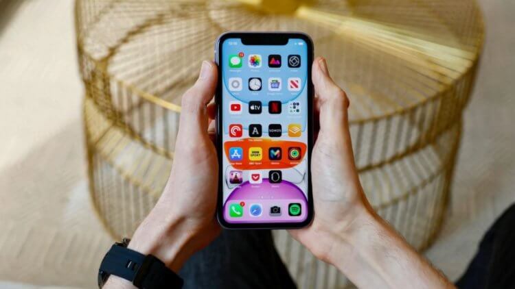 Почему лучше купить Айфон предыдущего поколения. Фото.