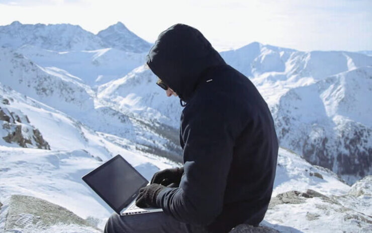 Температура хранения МакБука. Вот так делать точно не стоит. Фото.