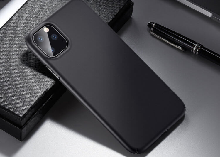 Тонкий чехол для iPhone. Вот так должен выглядеть нормальный классический чехол на iPhone. Тонкий чехол для iPhone. Вот так должен выглядеть нормальный классический чехол на iPhone. Фото.