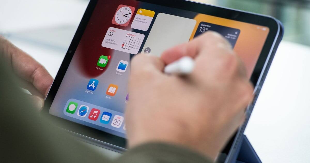 Представьте, что вы только что купили iPad и поняли, что им невозможно пользоваться. Что будете делать? Фото.