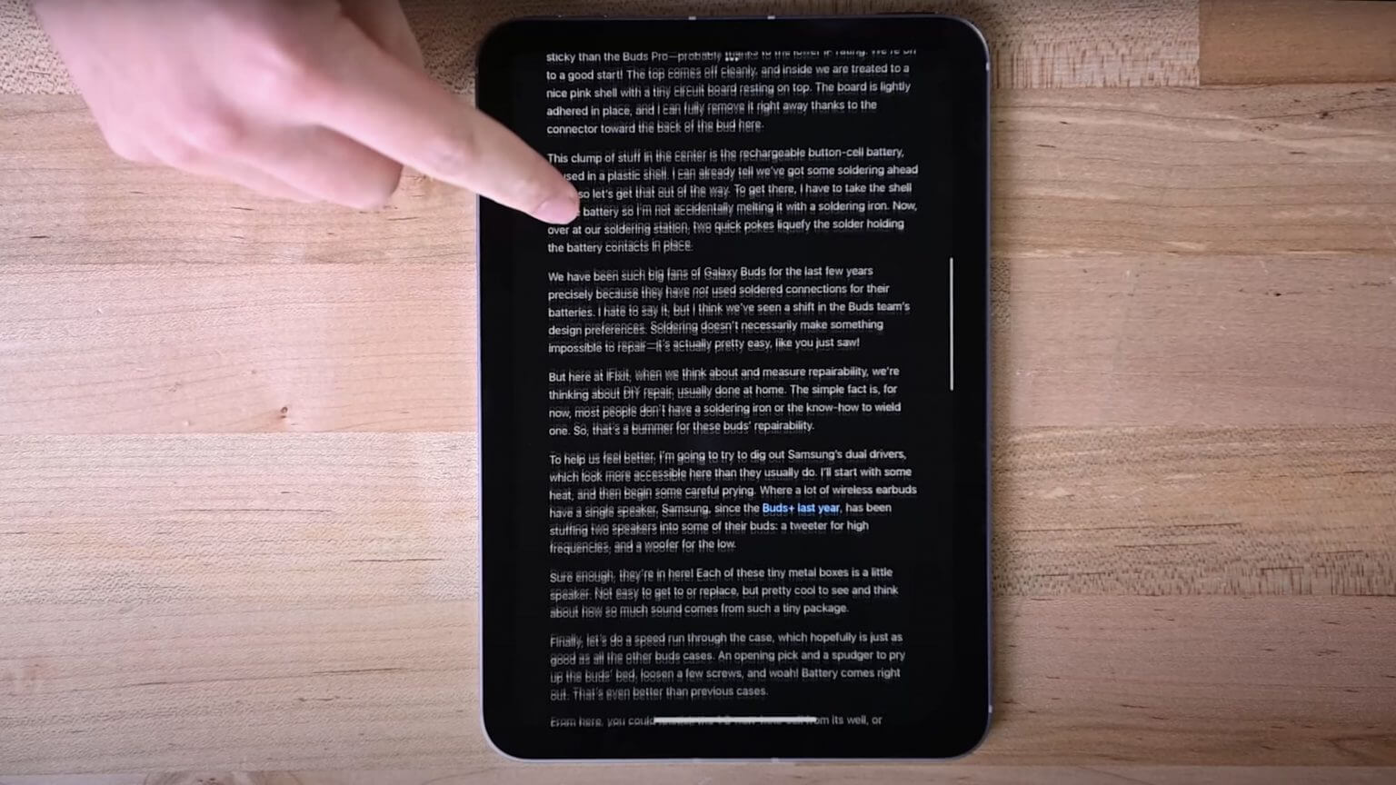 Наглядный пример эффекта желе на iPad mini 6. Фото.