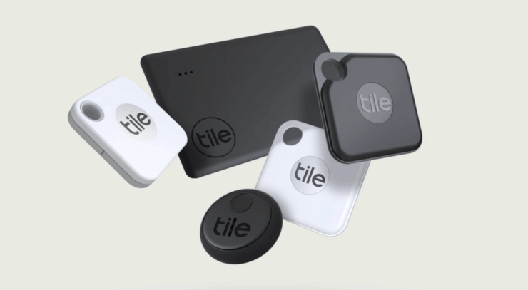 Аналоги AirTag. Вот так выглядит один из самых популярных аналогов AirTag в США. Фото.