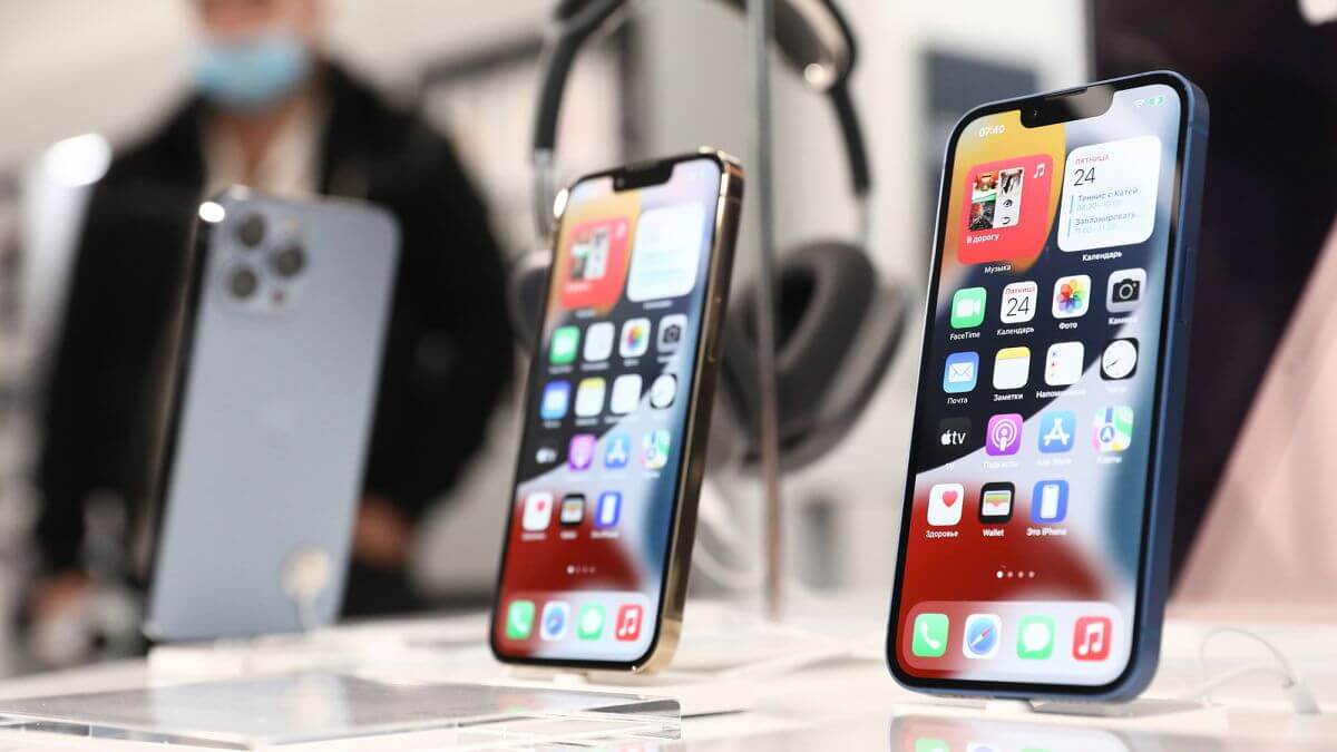 Где можно купить официальную технику Apple в России по приемлемым ценам. Фото.