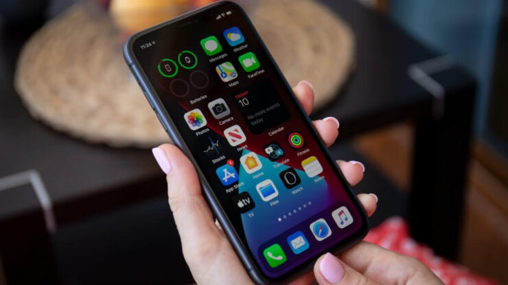 Как увеличить автономность iPhone. Apple рекомендует просто подождать, чтобы iPhone пришёл в себя после обновления. Фото.