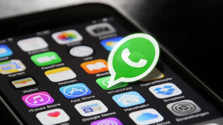Суд признал Meta экстремистской организацией. Что будет с WhatsApp? Фото.