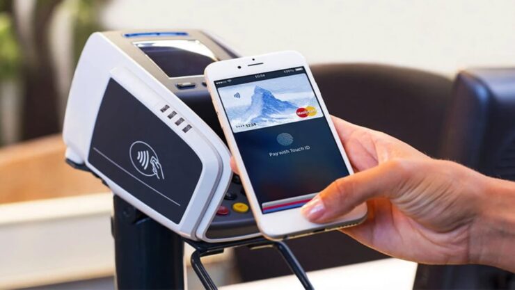 Apple отключила Apple Pay в России незаконно, считают пользователи и их юристы. Фото.