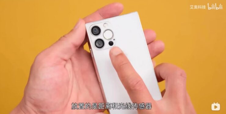 Основная камера тут от iPhone 13 Pro, а рядом расположен ещё и Touch ID. Фото.