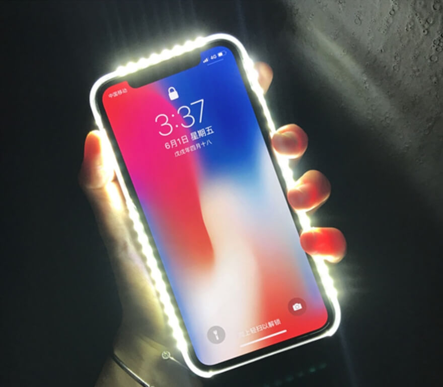 Чехол с подсветкой — крутая покупка на лето. Фото.