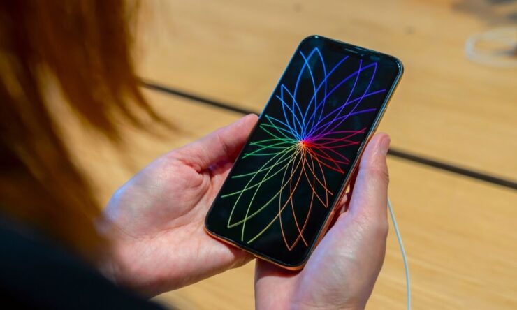 6 способов сделать любой iPhone круче за копейки. iPhone можно прокачать за сущие копейки. Фото.