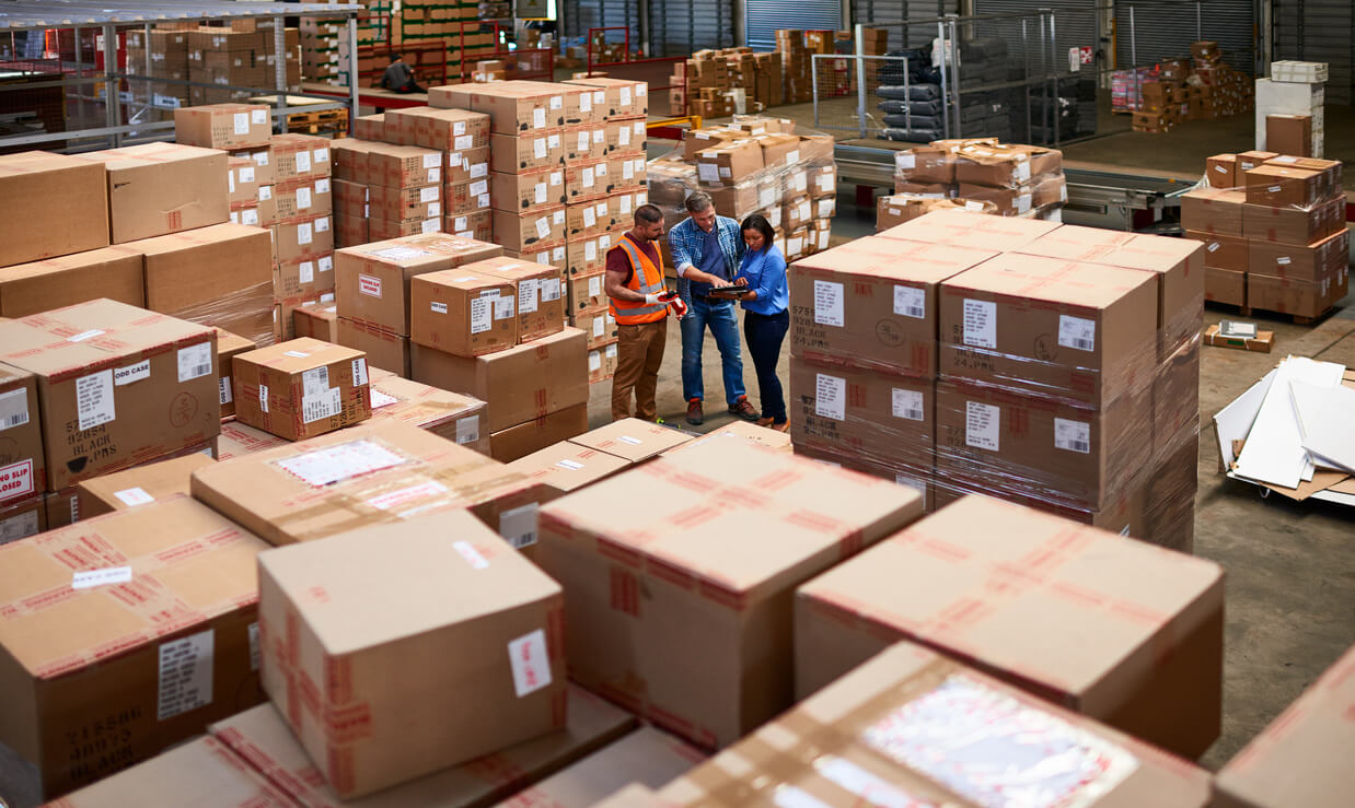 Что такое параллельный импорт. Поставки через третьи страны увеличивают итоговую розничную цену для конечного потребителя. Фото.