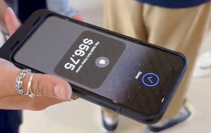 Принимать платежи Айфоном. Tap to Pay уже работает в Apple Park. Принимать платежи Айфоном. Tap to Pay уже работает в Apple Park. Фото.