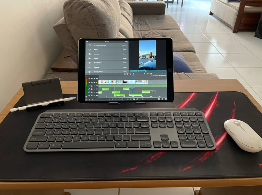 Вот так легко Айпад можно превратить в компьютер. Ну, почти. Фото.