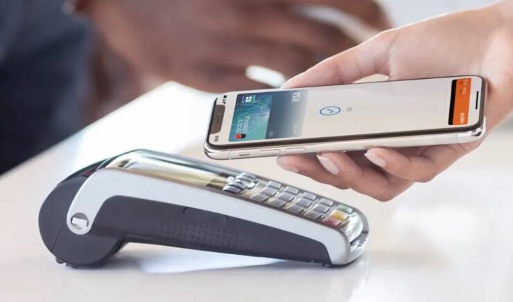 Стоит ли покупать Айфон в 2022. iPhone перестали быть такими же удобными, как и раньше. Фото.