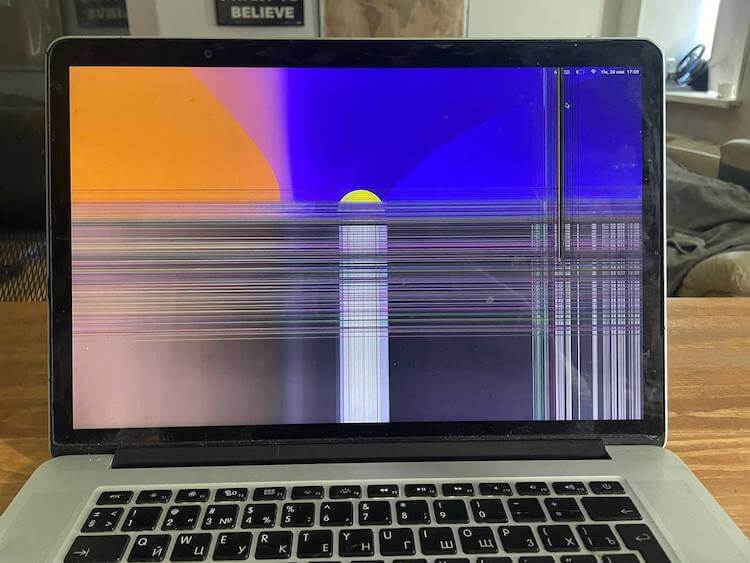 Разбитый экран MacBook это не приговор, а его вторая жизнь
