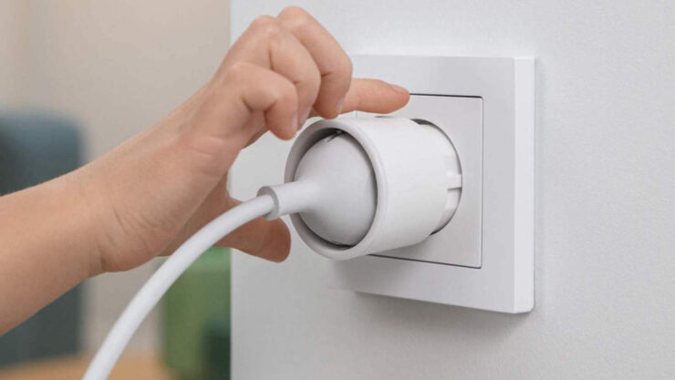 Умные розетки, лампочки, реле и другие устройства SberDevices просто перестали активироваться. Фото.