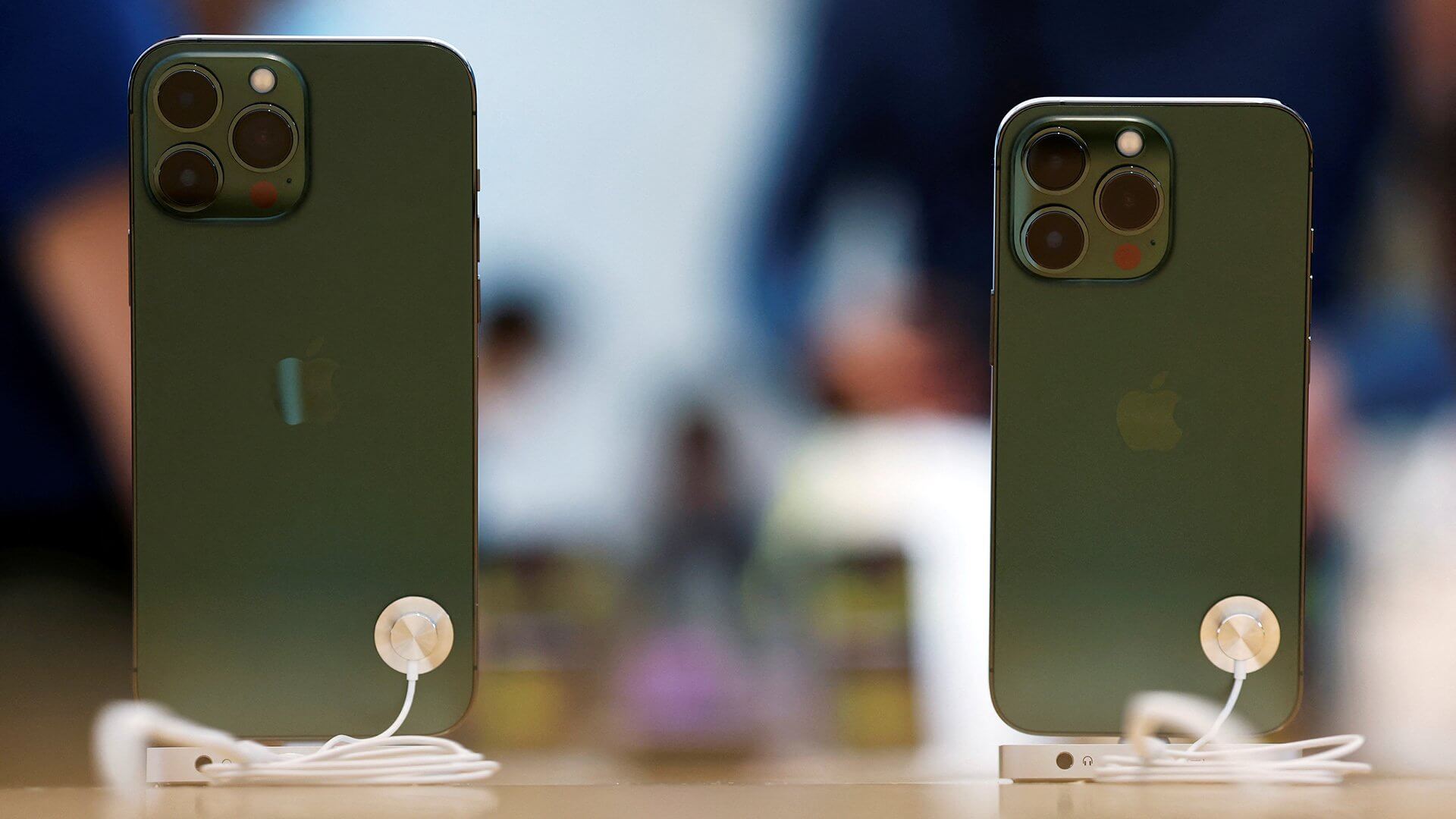 Есть ли гарантия на iPhone, ввезённые параллельным импортом, сколько они  стоят и стоит ли их покупать | AppleInsider.ru