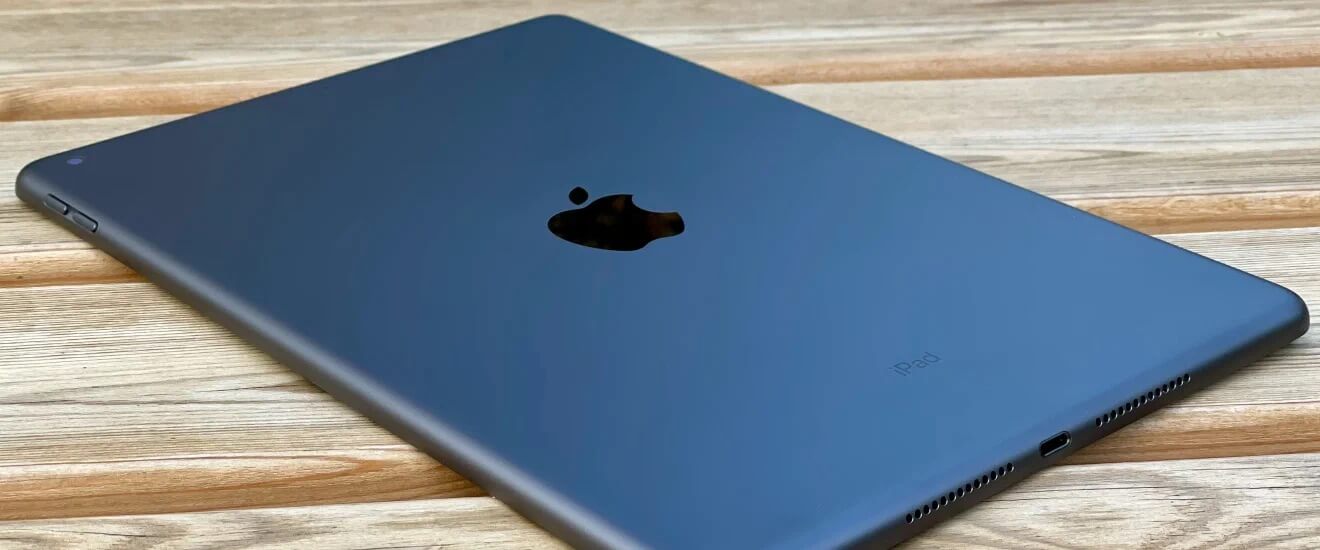 Все iPad поддерживают Apple Pencil. Поэтому iPad 9 сейчас самый дешевый билет в рисование на планшетах Apple. Фото.