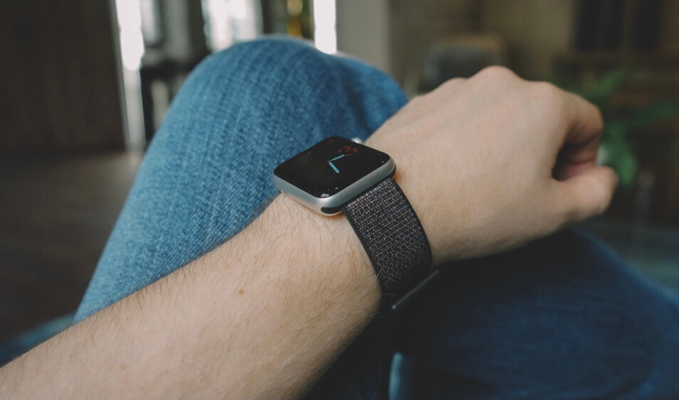 Мне не очень нравятся ремешки с классической застежкой, но, возможно, вам такие подойдут больше. Фото.