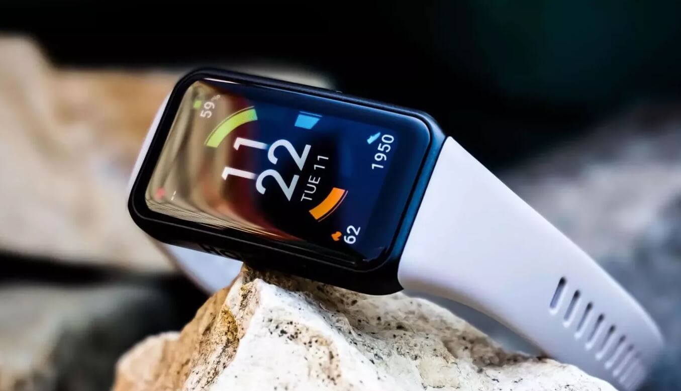 Xiaomi Mi Band 7 Pro — это почти смарт-часы. Фото.