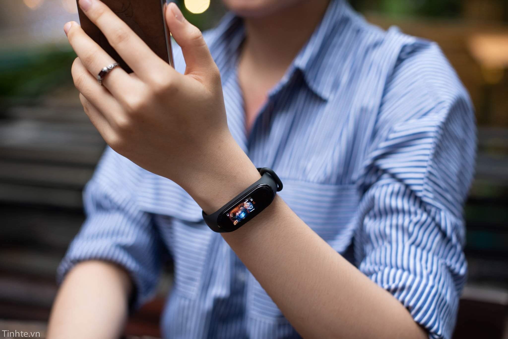 Como CONECTAR e CONFIGURAR Mi BAND no IPHONE - APP ZEPP LIFE MiFIT