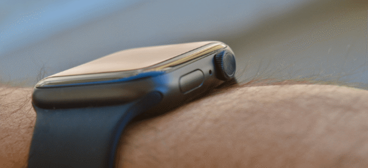 За все время я использовал кнопку на Apple Watch только для Apple Pay. После его отключения потребность в ней вообще отпала. Фото.