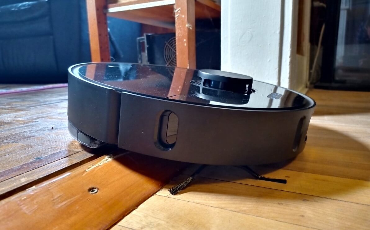 Чёрный Dreame L10 Pro ничем не отличается от белого, кроме цвета. Фото.