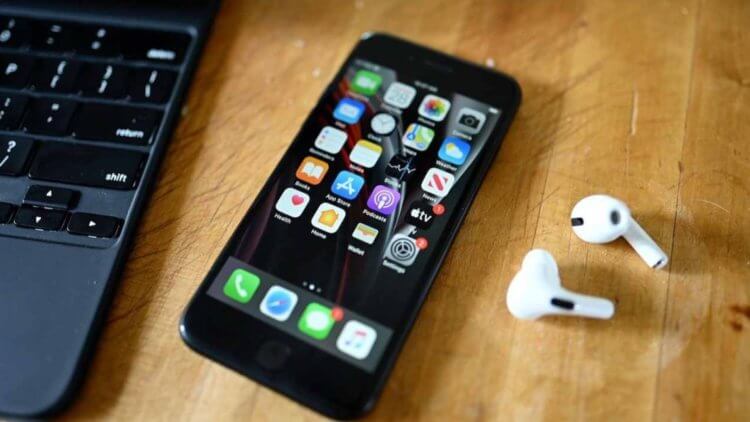 Как работает iPhone SE 2020 на iOS 16. Всё, что нужно знать. Фото.
