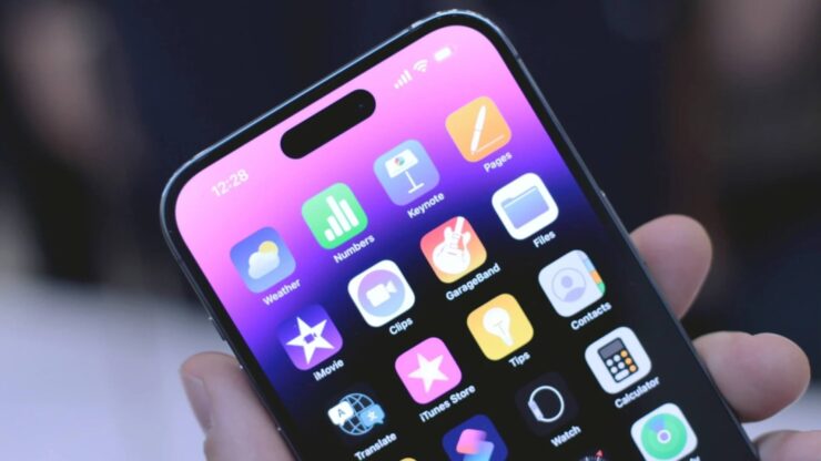 Где в России купить iPhone 14. Новые iPhone в Россию везут параллельным импортом. Фото.