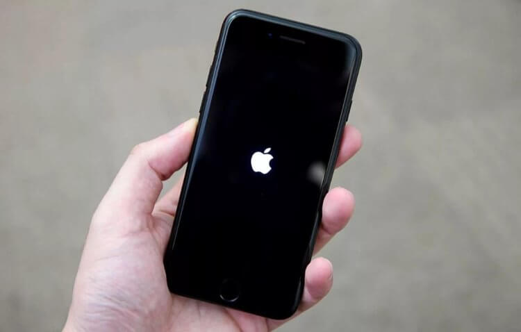 iPhone 14 Pro перезагружается на зарядке. Что делать