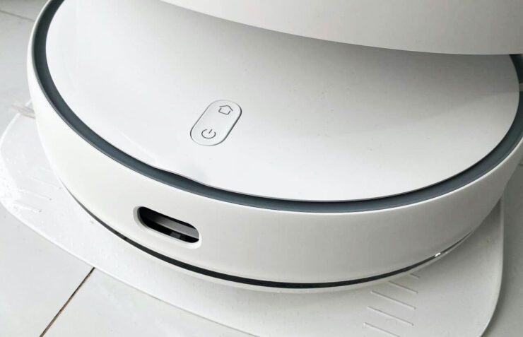 Внешне почти все роботы-пылесосы одинаковы. Но функционально они различаются довольно сильно. Фото.