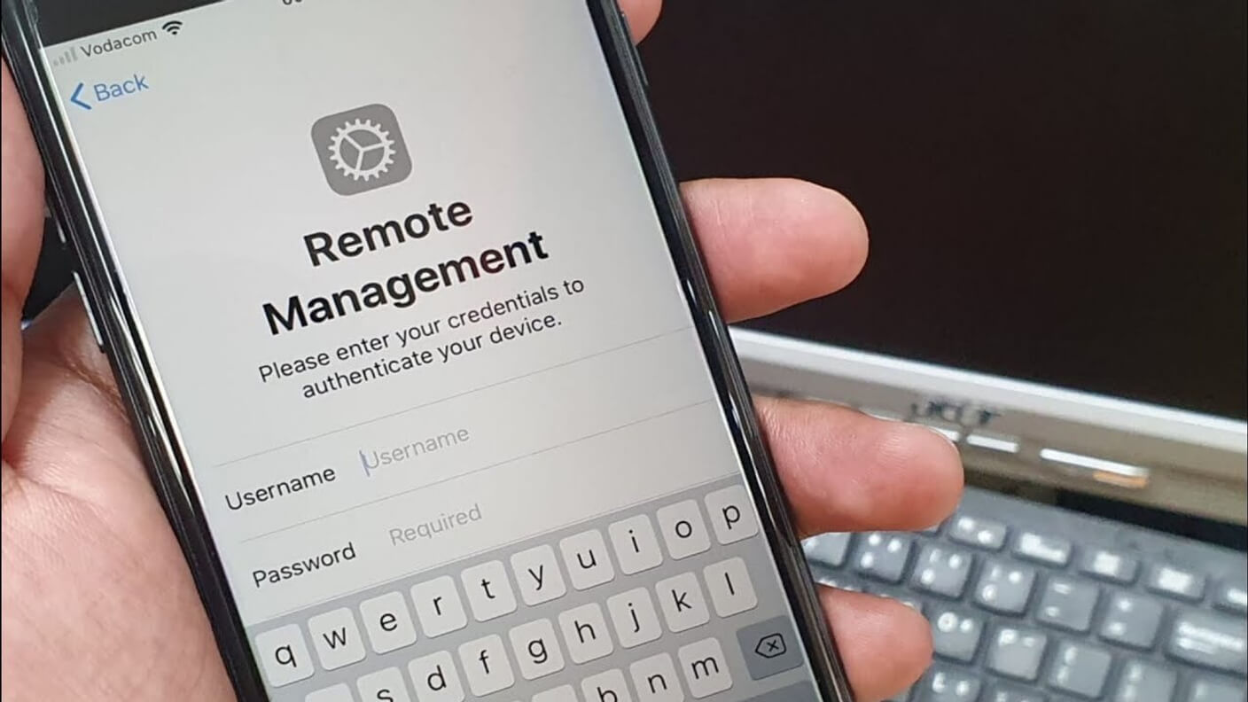 Вот такое окно будет вылезать на экране, если ваш смартфон заблокирован через MDM. Фото.