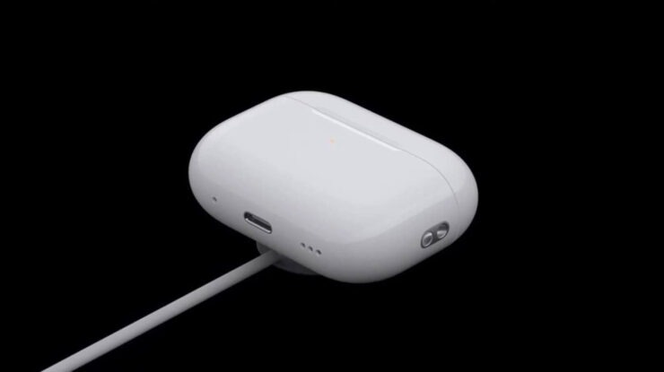 AirPods Pro 2 быстро разряжаются. Поддержка MagSafe при наличии проблем с зарядкой не будет лишней. Фото.