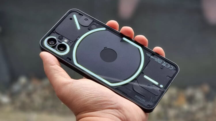 Nothing Phone 1 — купить. Внешне Nothing Phone 1 очень сильно выделяется на фоне других смартфонов. Nothing Phone 1 — купить. Внешне Nothing Phone 1 очень сильно выделяется на фоне других смартфонов. Фото.